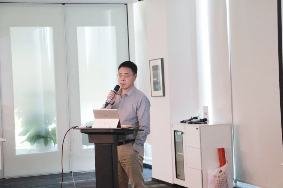 1558085849736661.jpg 640.webp (4).jpg